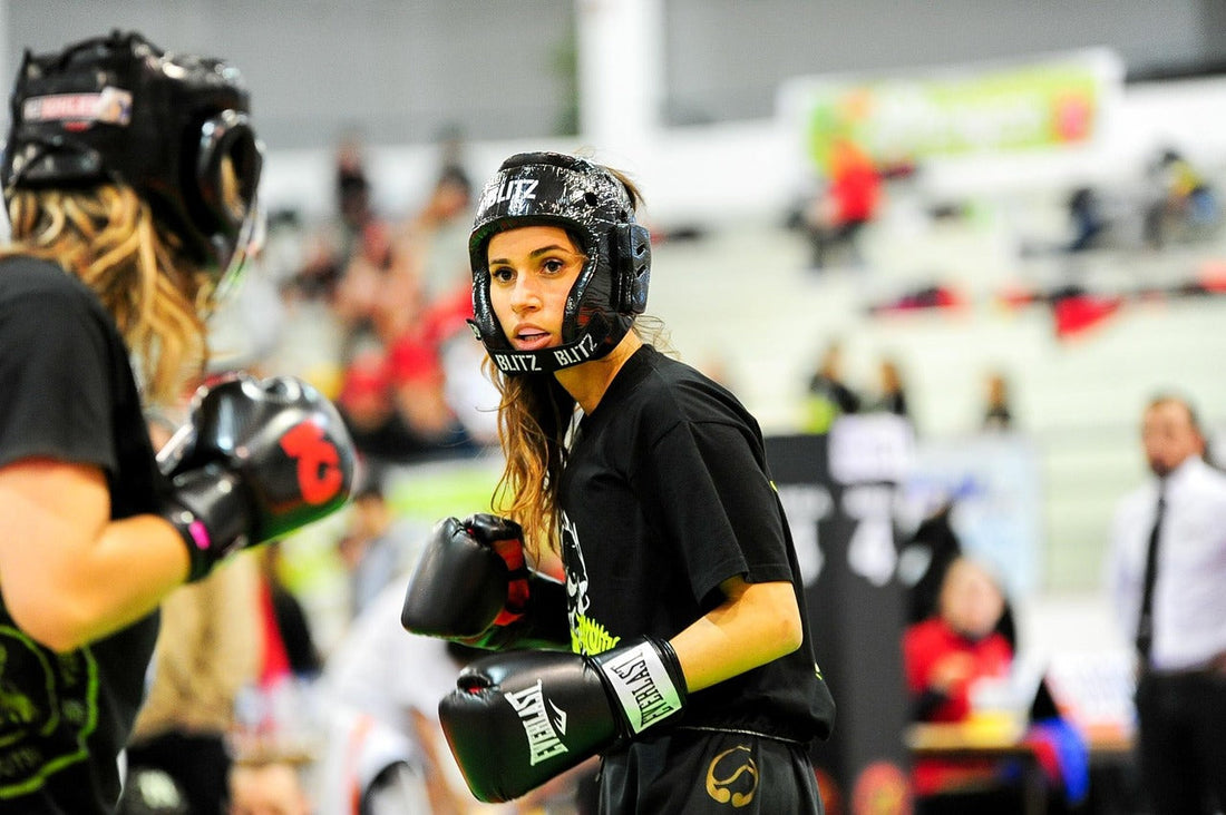 Idées cadeaux sport de combat pour femmes : protection, performance et récupération naturelle