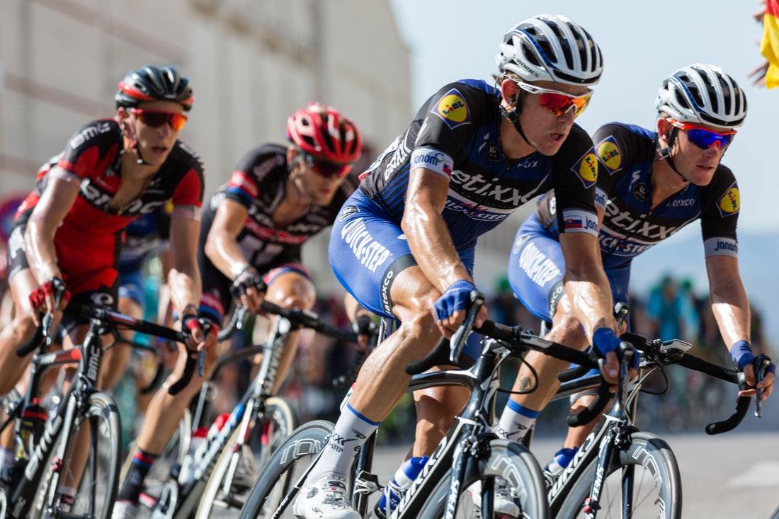 Cyclistes sur la route